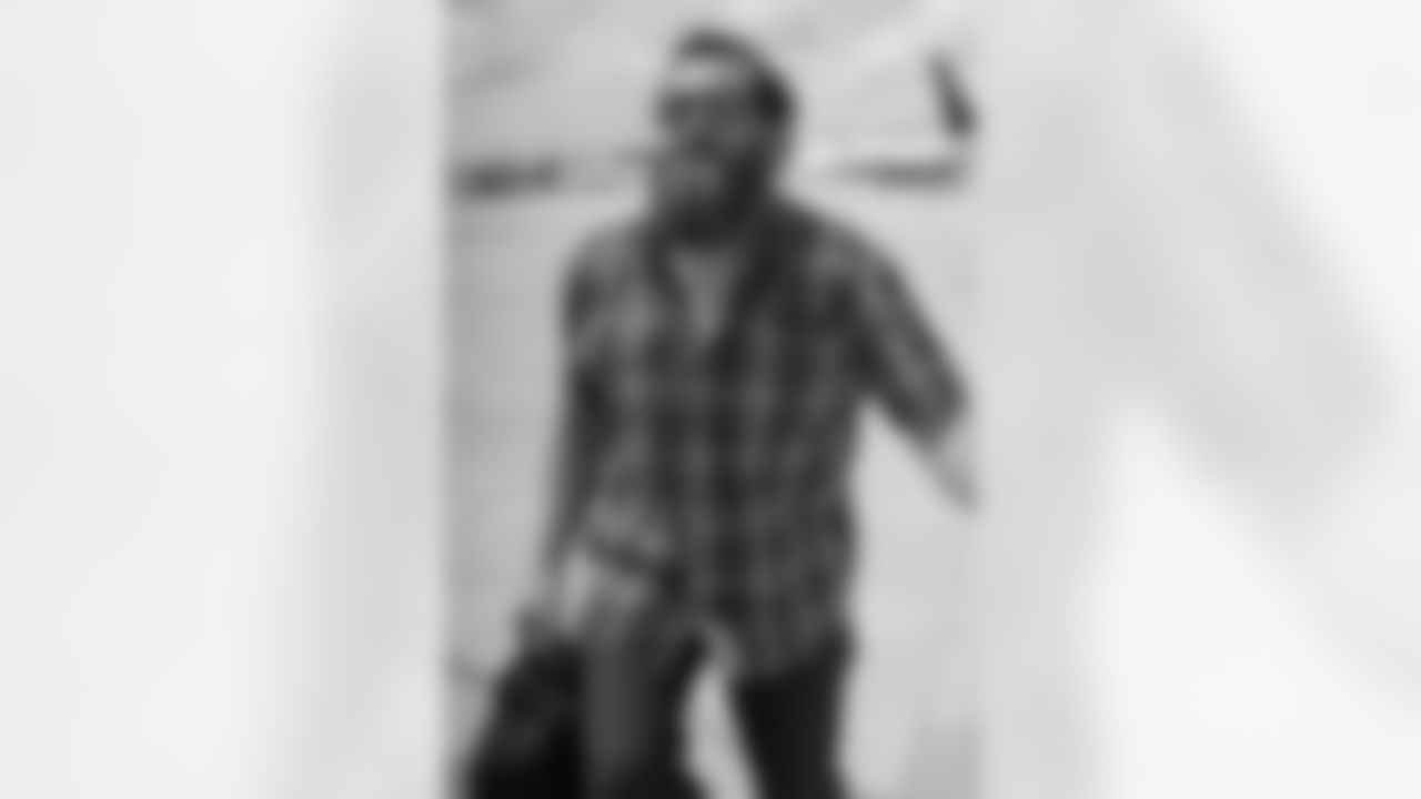 C Joe Hawley