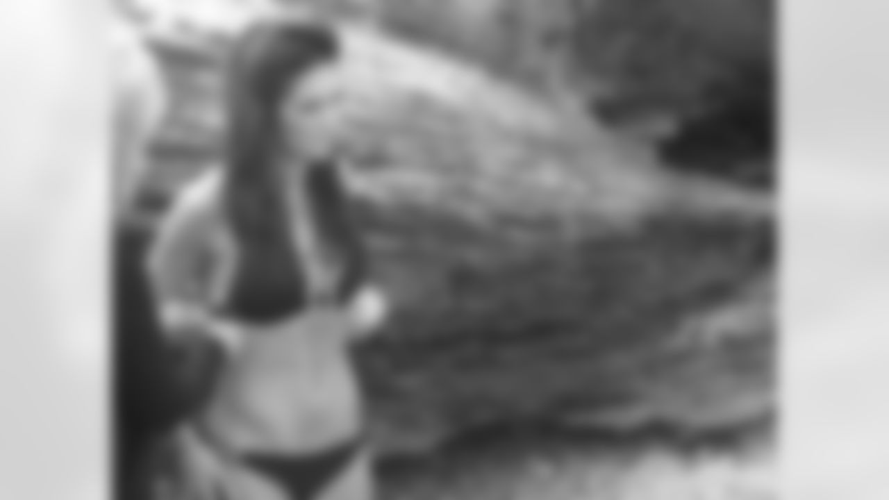 Alice F. // 2011 Atlanta Falcons Cheerleaders Swimsuit Calendar Photo Shoot // 2011 // Bermuda -