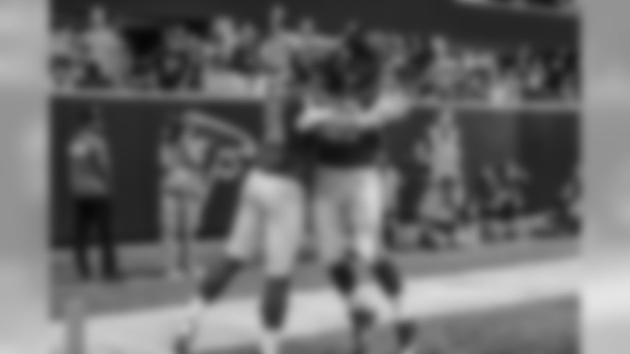 TE Austin Hooper, TE Logan Paulsen