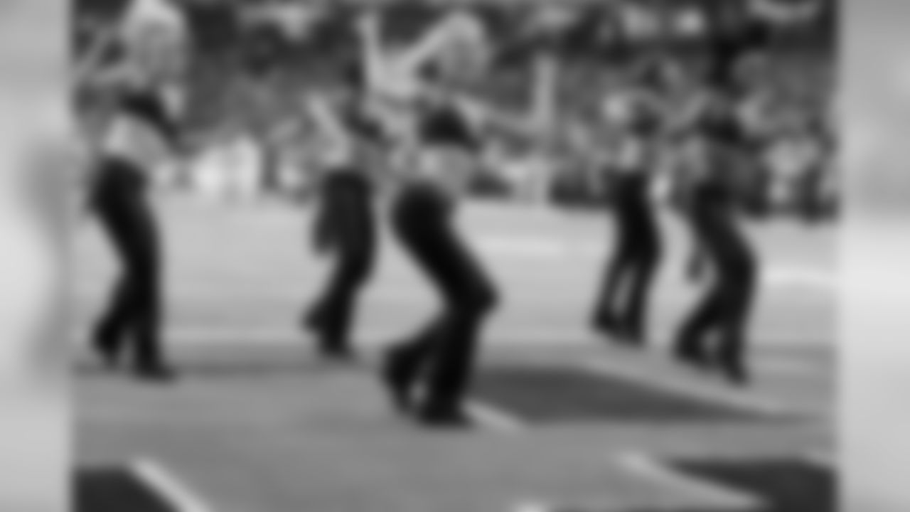2009 Cheerleader Photos