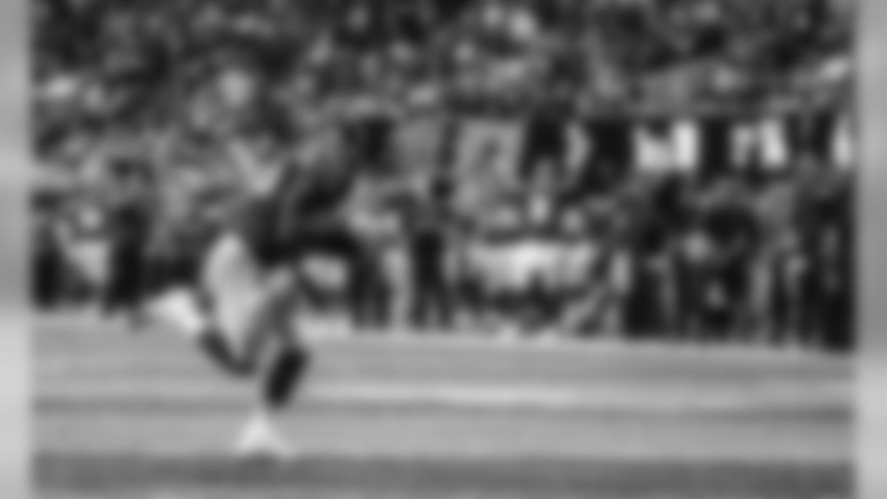 RB Ito Smith