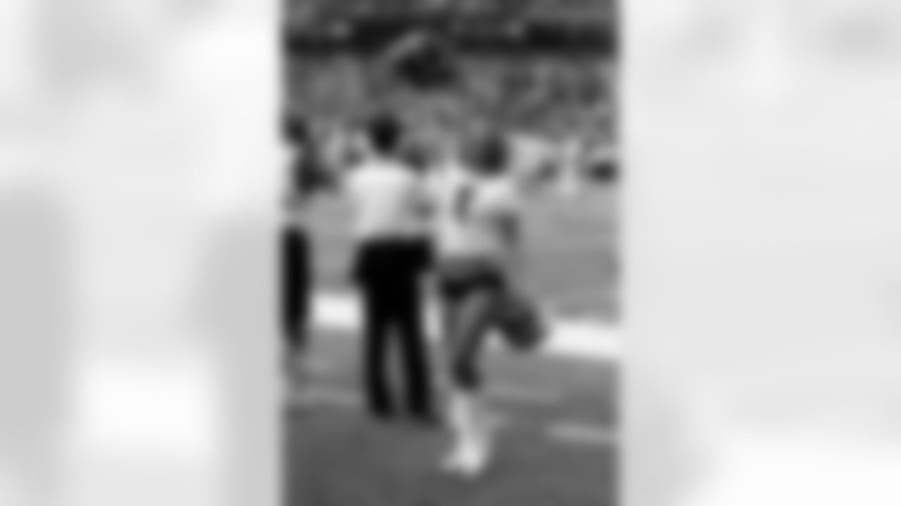 Zorah B. // 2010 Atlanta Falcons Cheerleaders Game Shots // 2010 // Atlanta -