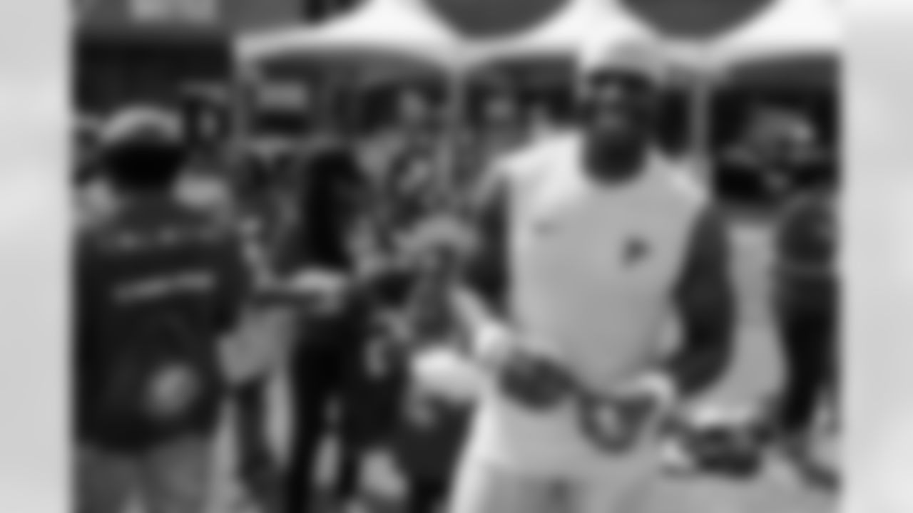 WR Mohamed Sanu