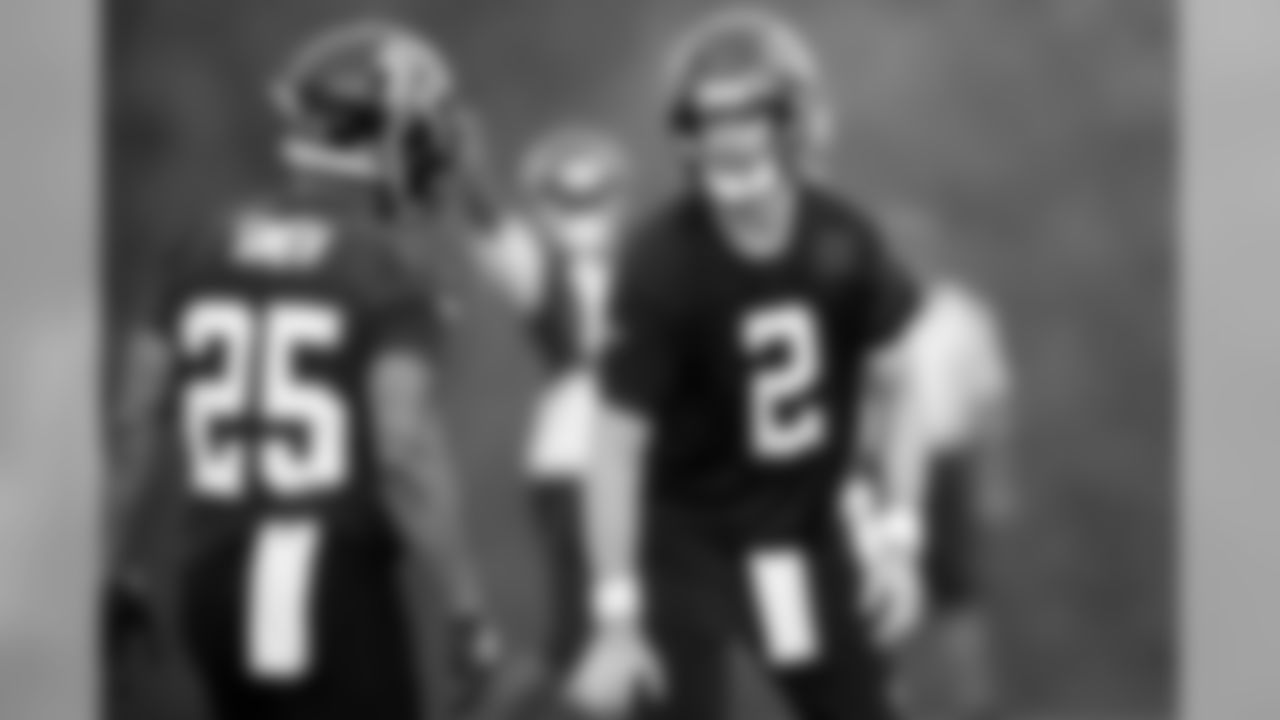 July 23, 2019 - QB Matt Ryan works with RB Ito Smith on the second day of practice. (Photo by Kara Durrette/Atlanta Falcons)