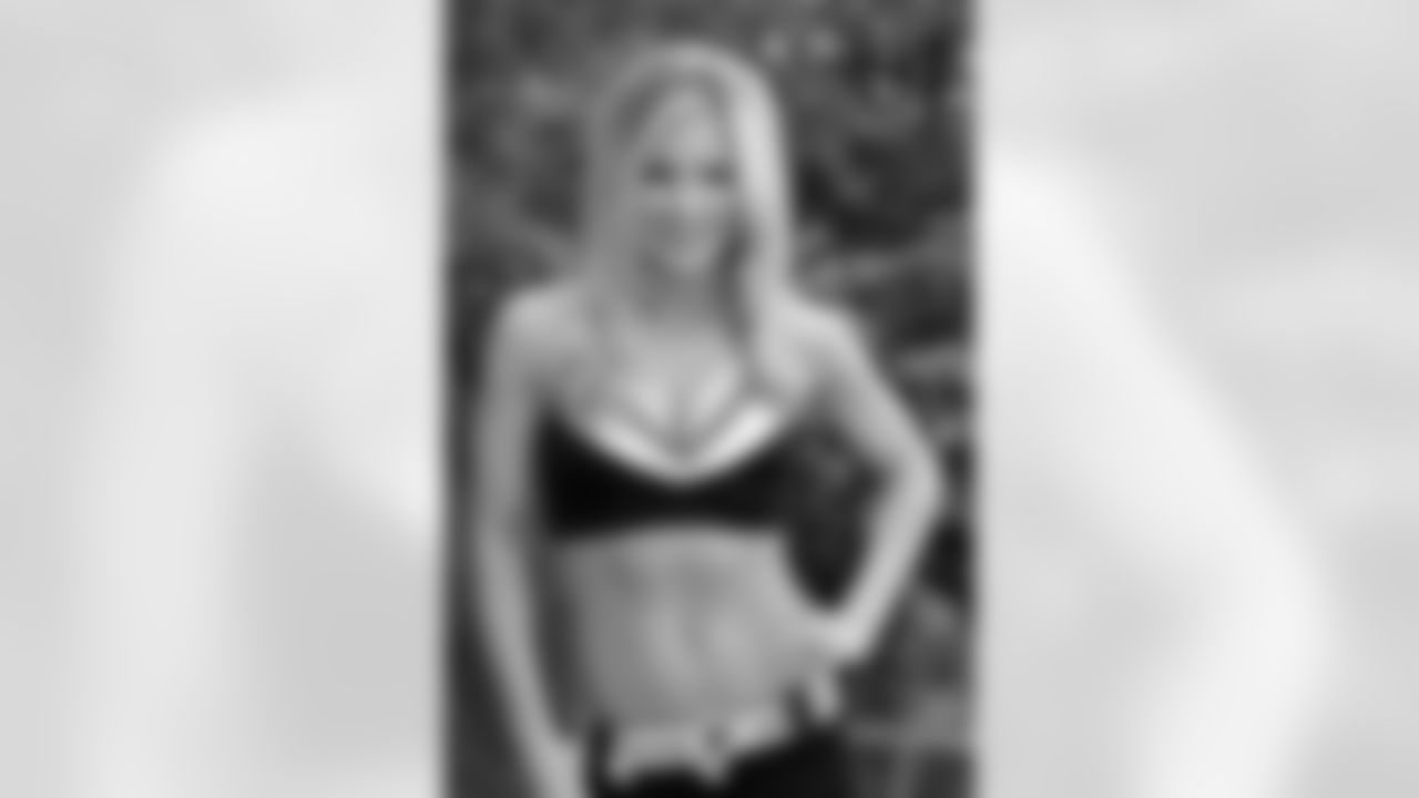 Sabrina C. // 2011 Atlanta Falcons Cheerleaders Studio Shots // 2011 // Atlanta -