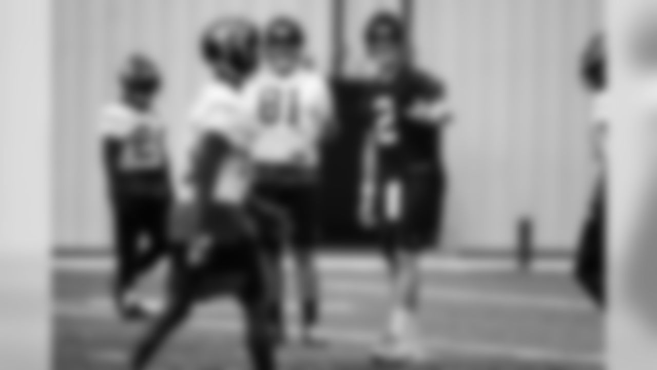 Atlanta Falcons quarterback Matt Ryan #2 directs a drill during practice. (Photo by Kara Durrette/Atlanta Falcons).