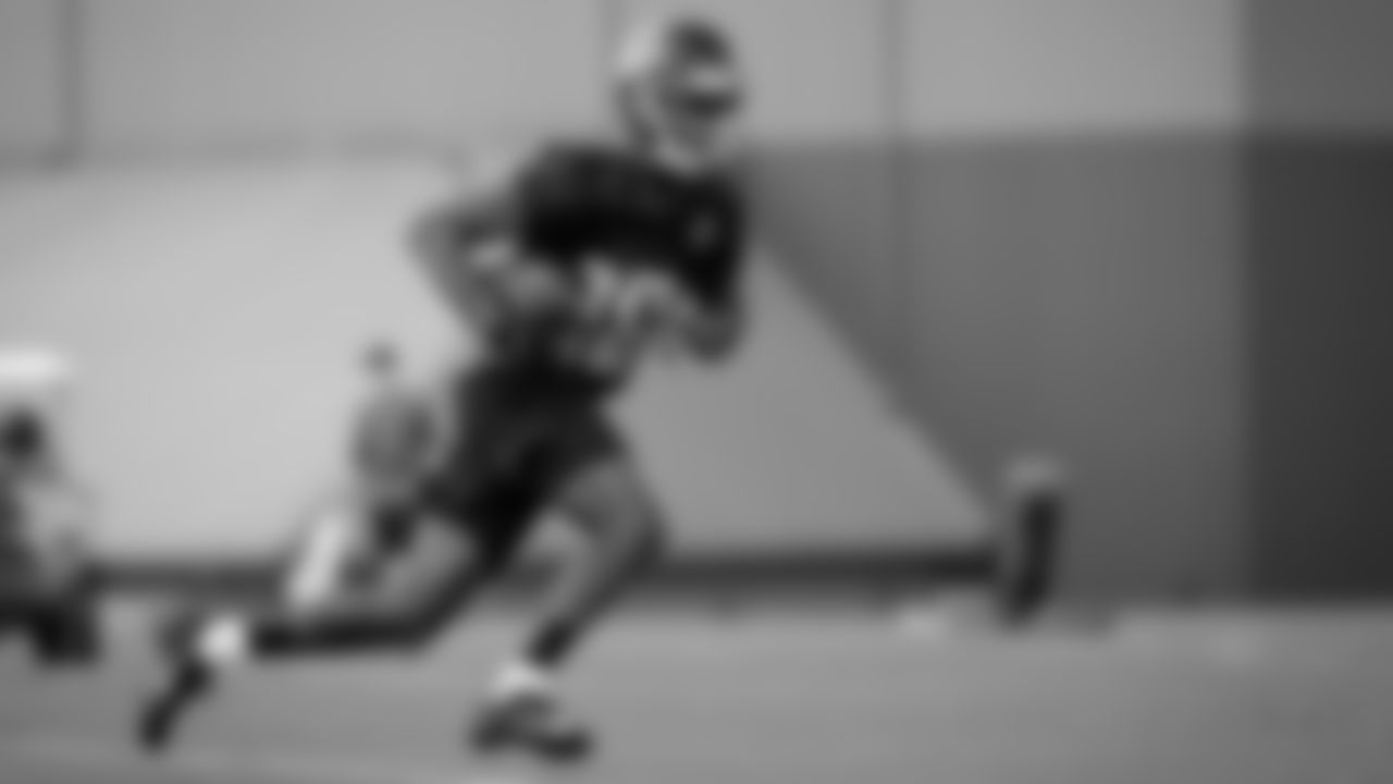 Atlanta Falcons wide receiver Calvin Ridley #18 runs during practice at IBM Performance Field. (Photo by Kara Durrette/Atlanta Falcons)