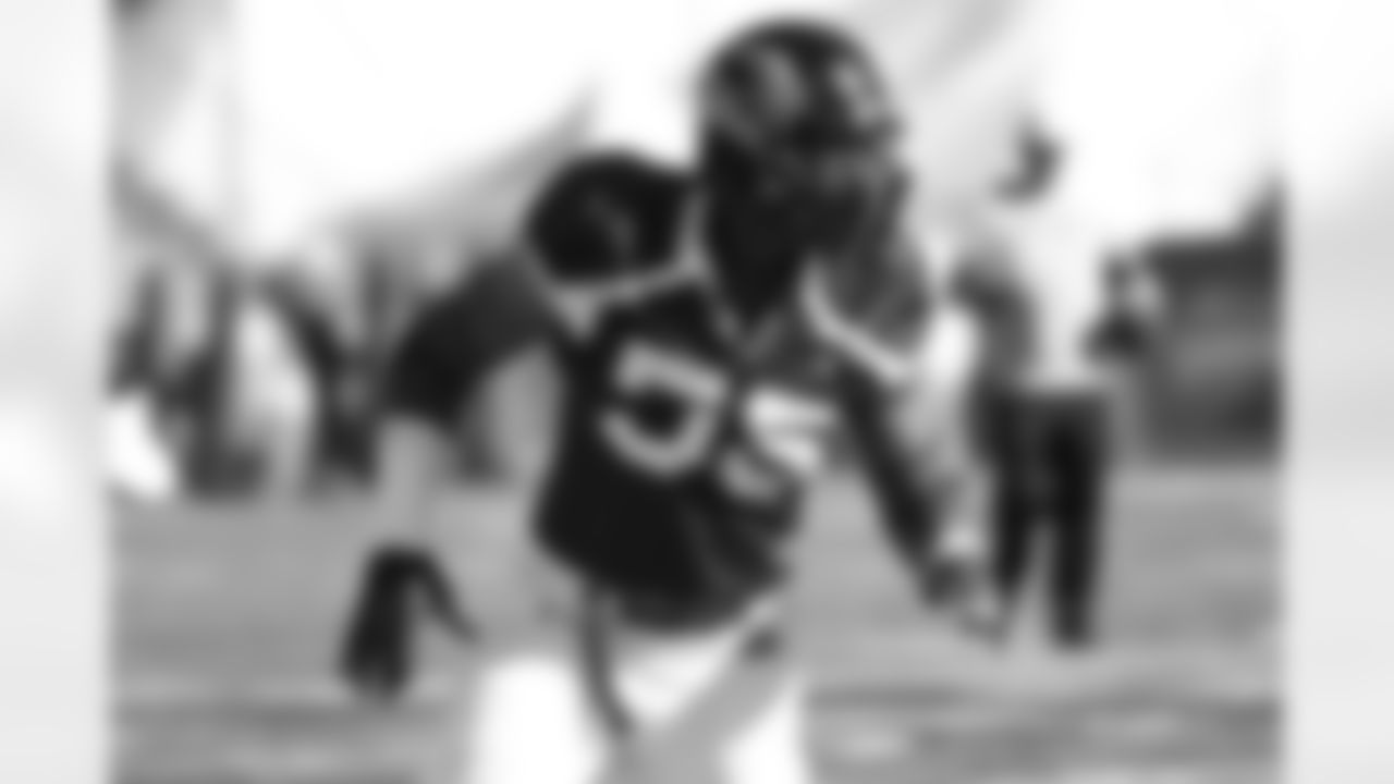 Missouri OLB Michael Sam.