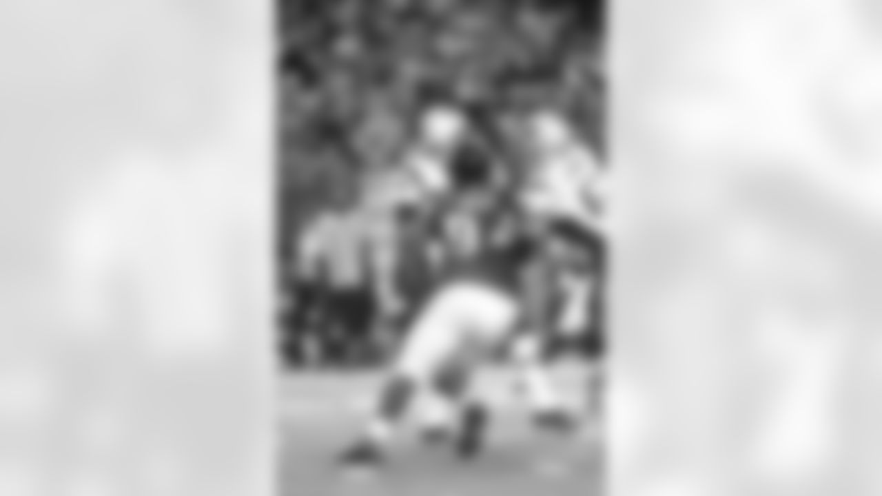 DT Peria Jerry closes in on Patriots QB Tom Brady