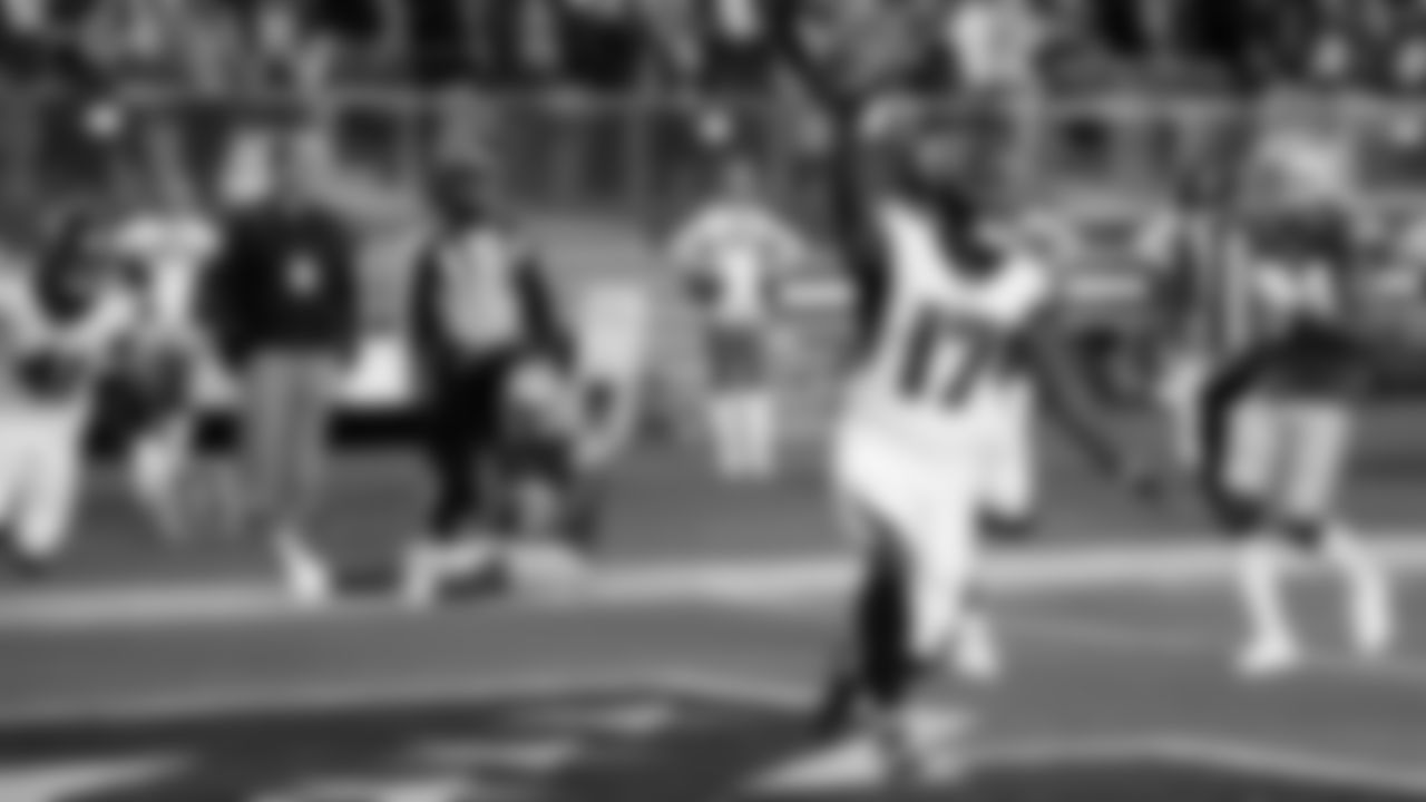 Atlanta Falcons wide receiver Olamide Zaccheaus #17