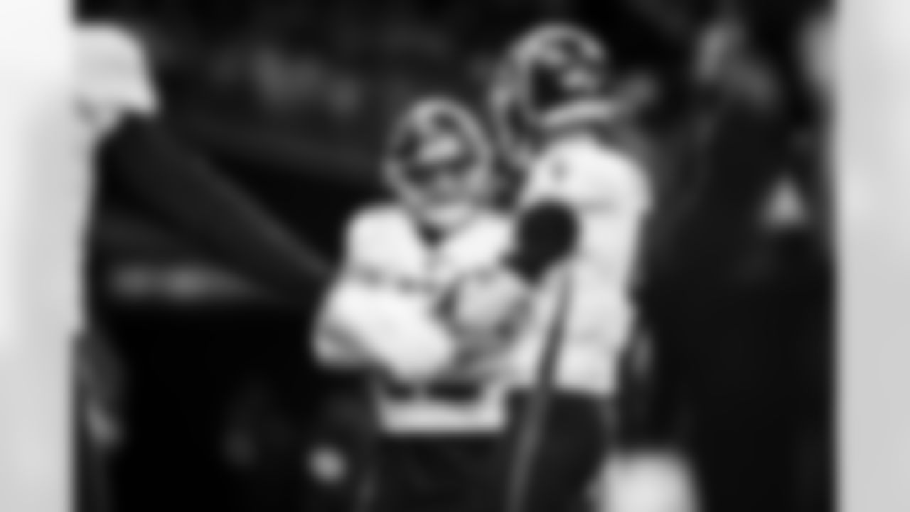 Atlanta Falcons running back Tyler Allgeier #25 and Atlanta Falcons quarterback Desmond Ridder #4 react after scoring a touchdown during the game against the New Orleans Saints at Caesars Superdome in New Orleans, Louisiana on Sunday, December 18, 2022. (Photo by Brandon Magnus/Atlanta Falcons)
