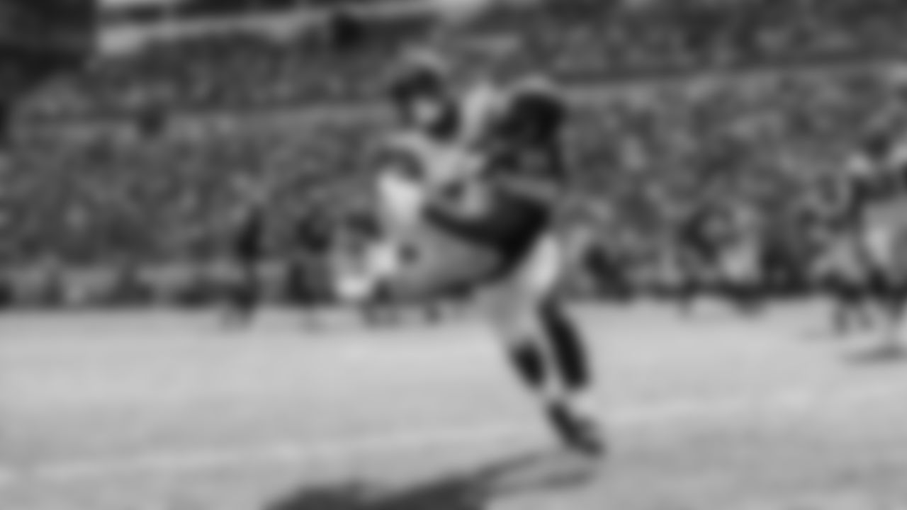 CB Isaiah Oliver