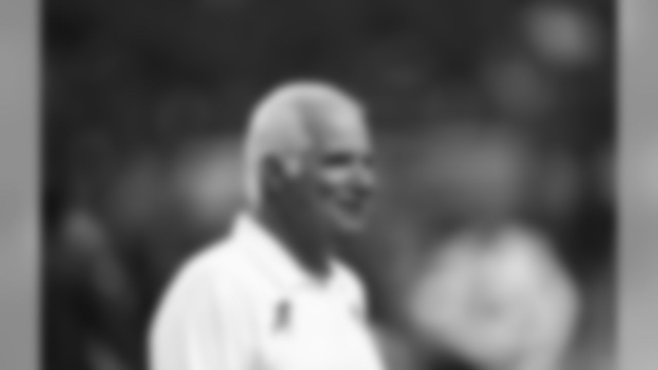 Head Coach Mike Smith