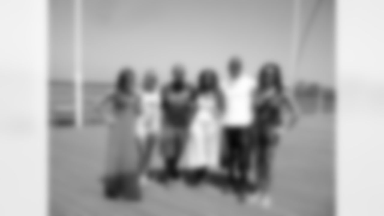 The ladies pose with their hosts for the tour, Q and Julius // 6/9-12/11 // Curacao -