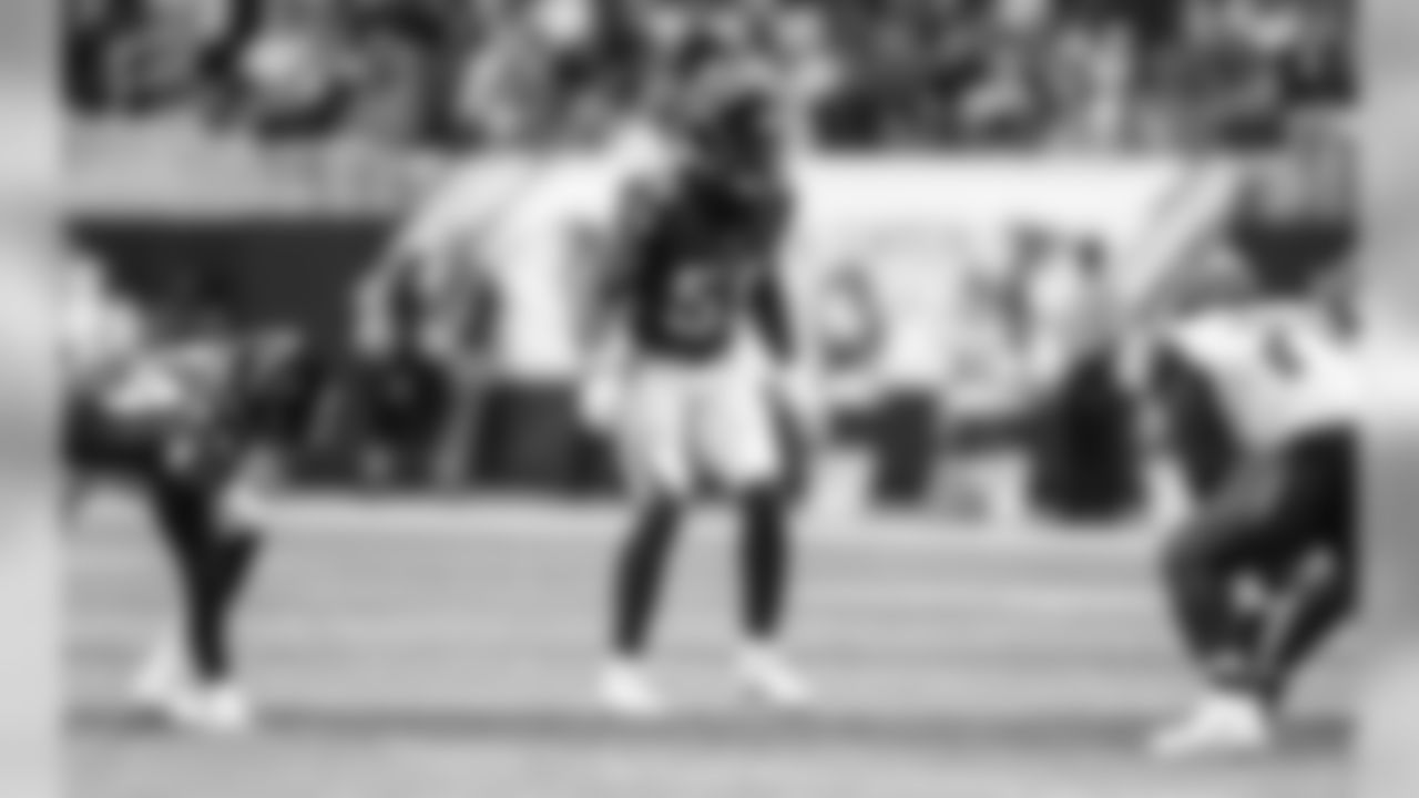 LB Bruce Carter
