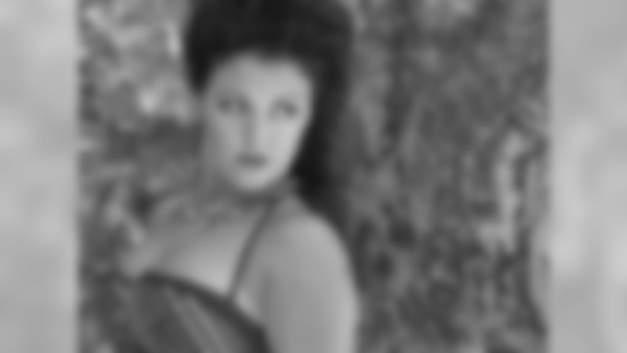 Brittany L. // Atlanta Falcons Cheerleaders Swimsuit Calendar Photo Shoot - Day 4 // 5/29/11 // Bermuda -