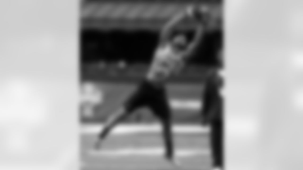 As a senior, Taylor started every game recording four interceptions, three forced fumbles and nine pass breakups. He added 51 tackles, 3.5 tackles for loss and 2.5 sacks.