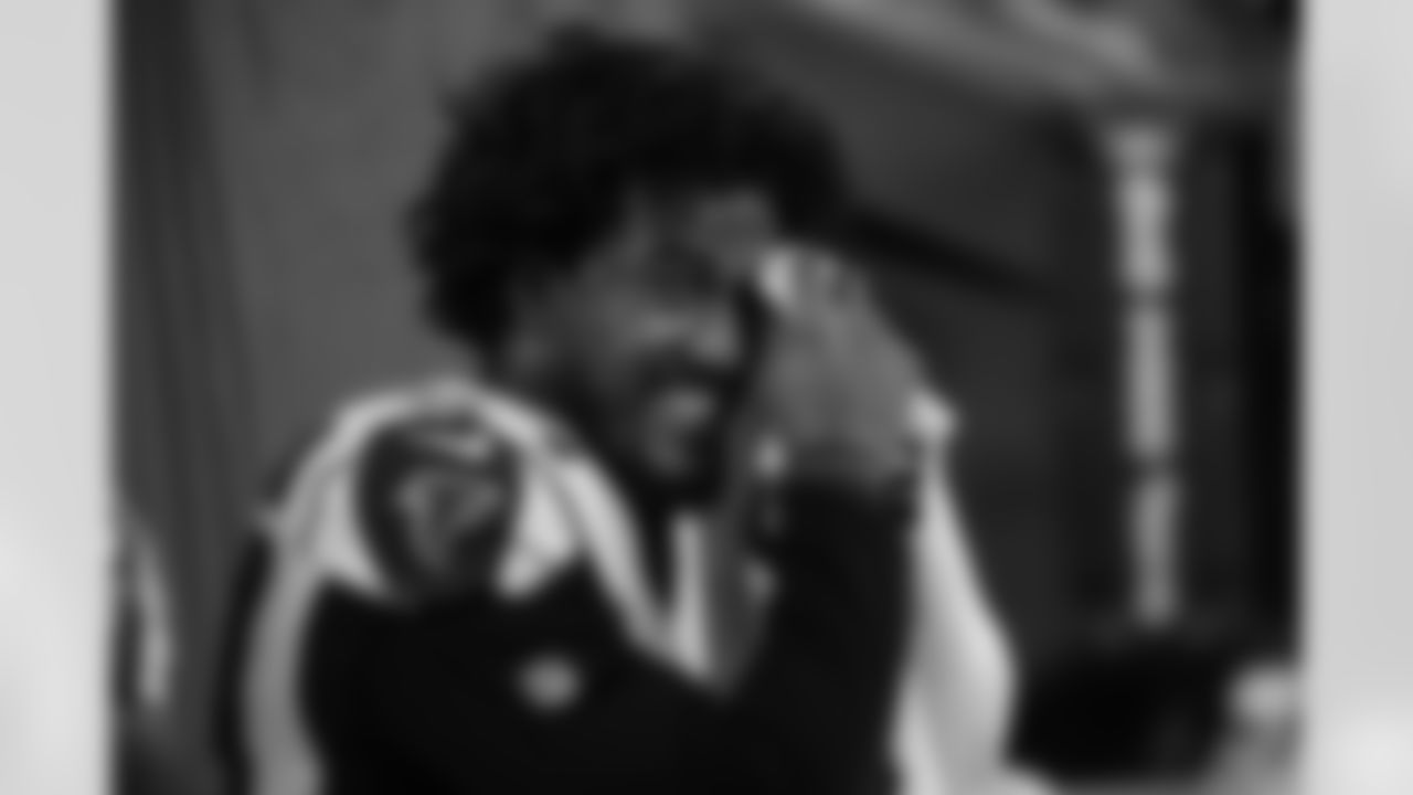 OLB Vic Beasley Jr.