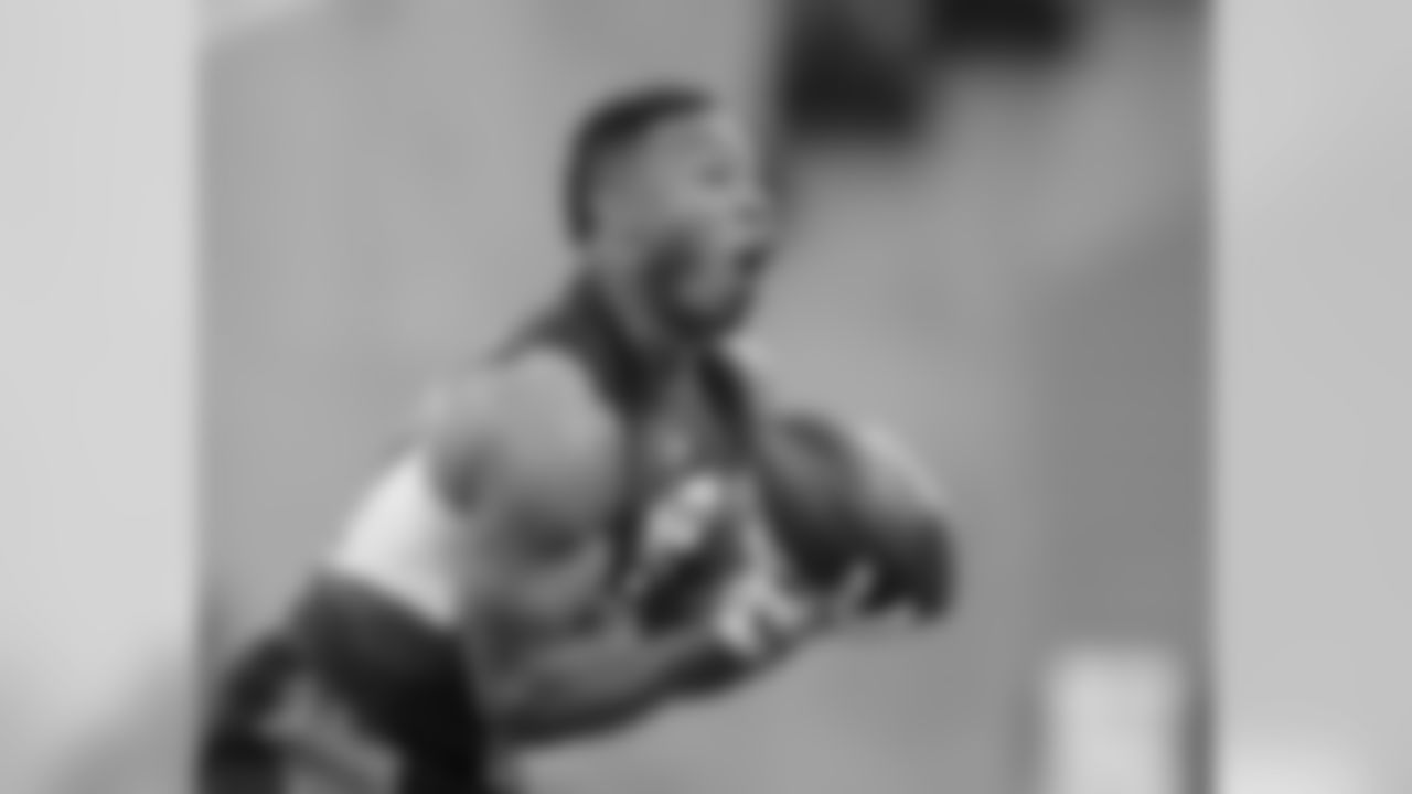 Notre Dame defensive back Elijah Shumate