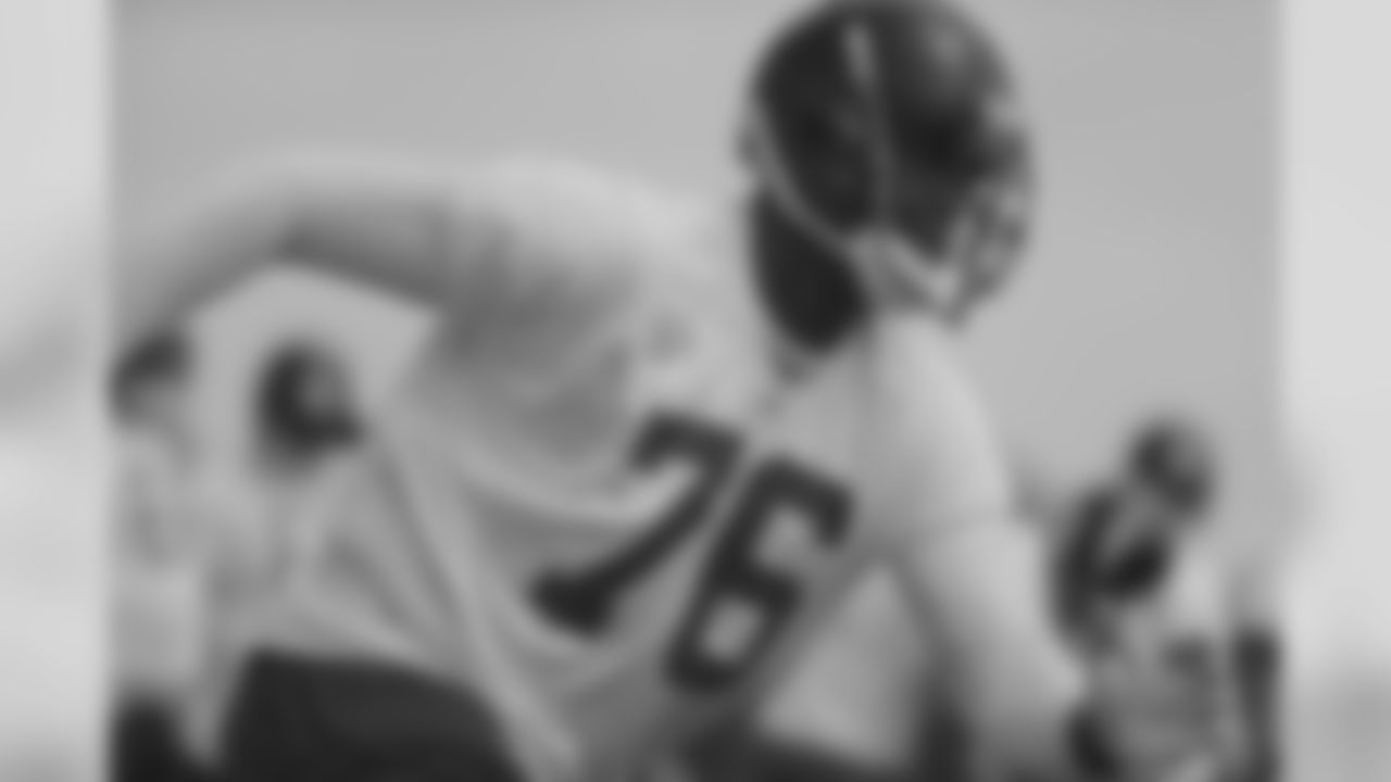 OT Lamar Holmes