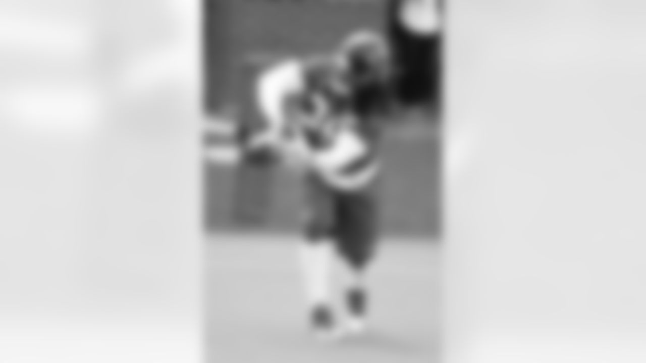 RB Steven Jackson