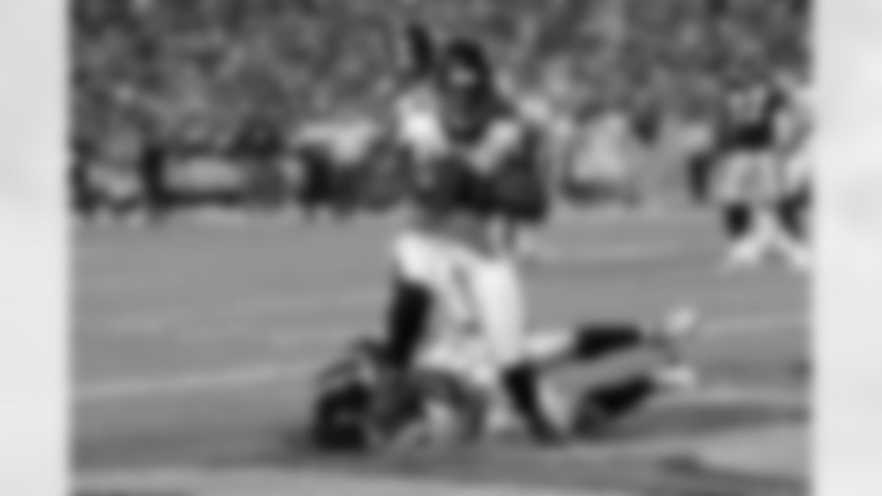 The Falcons and Steelers face off in Pittsburgh during the third preseason game for both teams // Falcons at Steelers - Preseason // Pittsburgh —