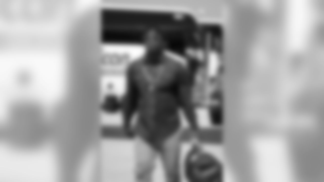 LB Sean Weatherspoon