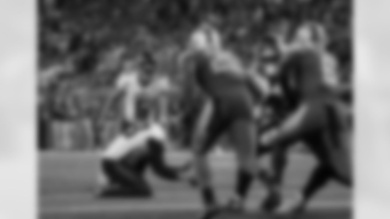 Atlanta Falcons kicker Younghoe Koo #6 kicks a field goal during the fourth quarter of the Week 3 Game against the Detroit Lions at Ford Field in Detroit, Michigan on Sunday, September 24, 2023. (Photo by Shanna Lockwood/Atlanta Falcons)