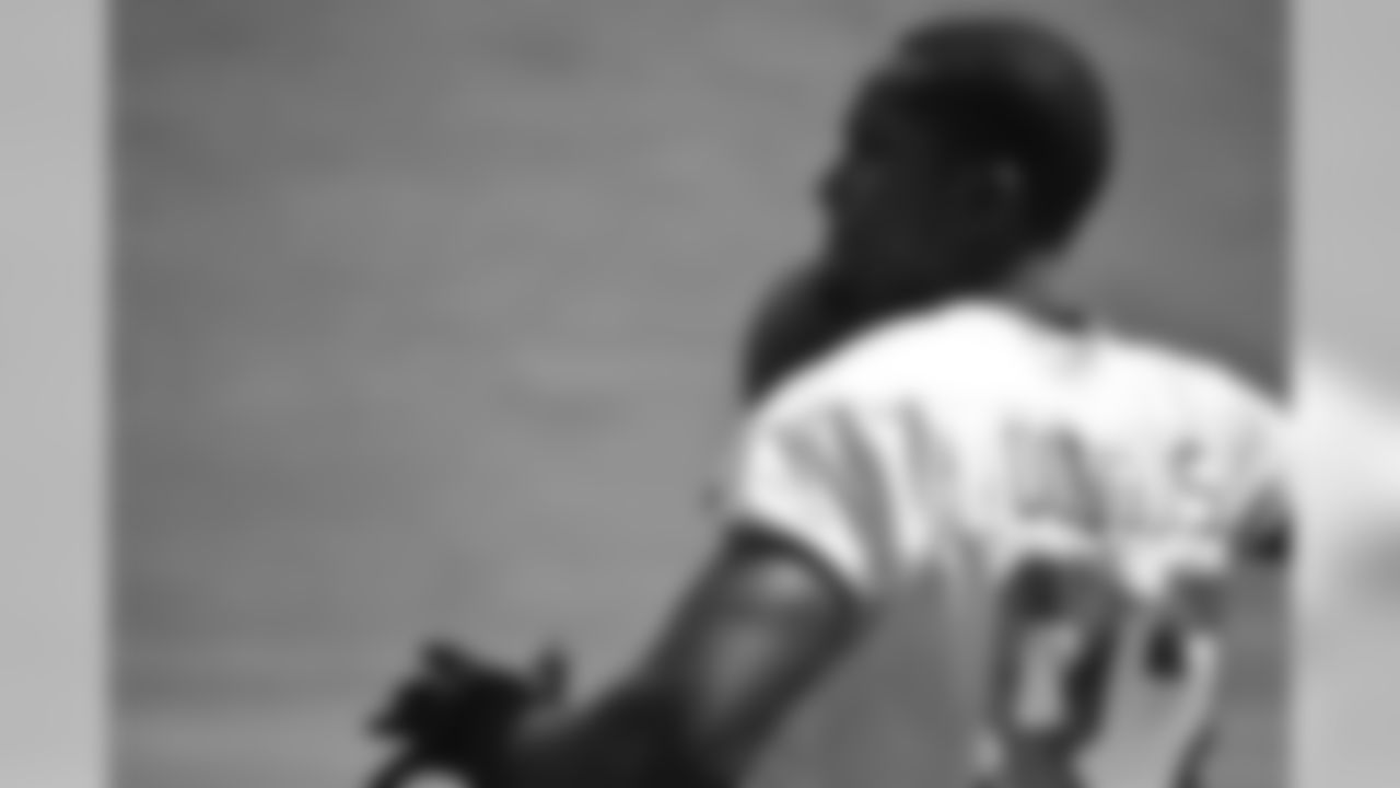 WR Harry Douglas