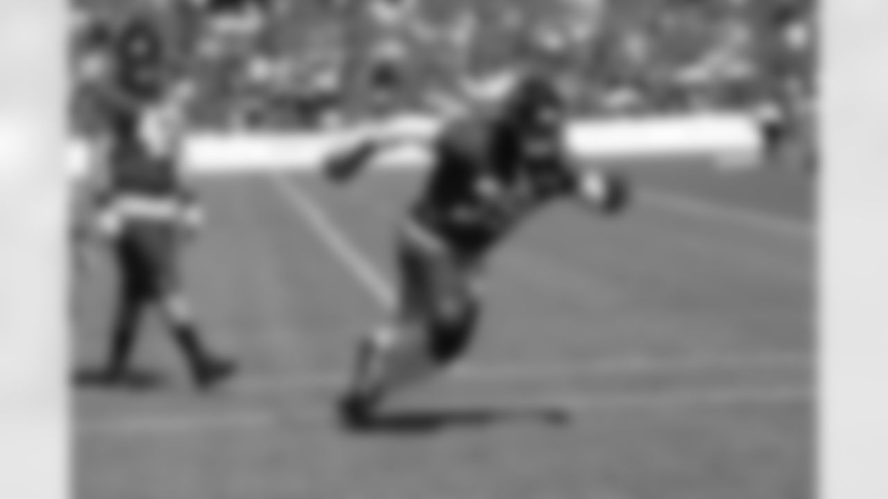 RB Steven Jackson