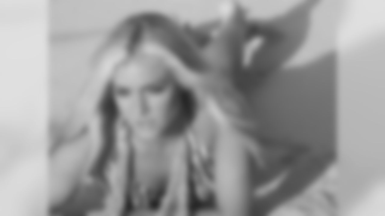 Kelsi D. // Atlanta Falcons Cheerleaders Swimsuit Calendar Photo Shoot - Day 4 // 5/29/11 // Bermuda -