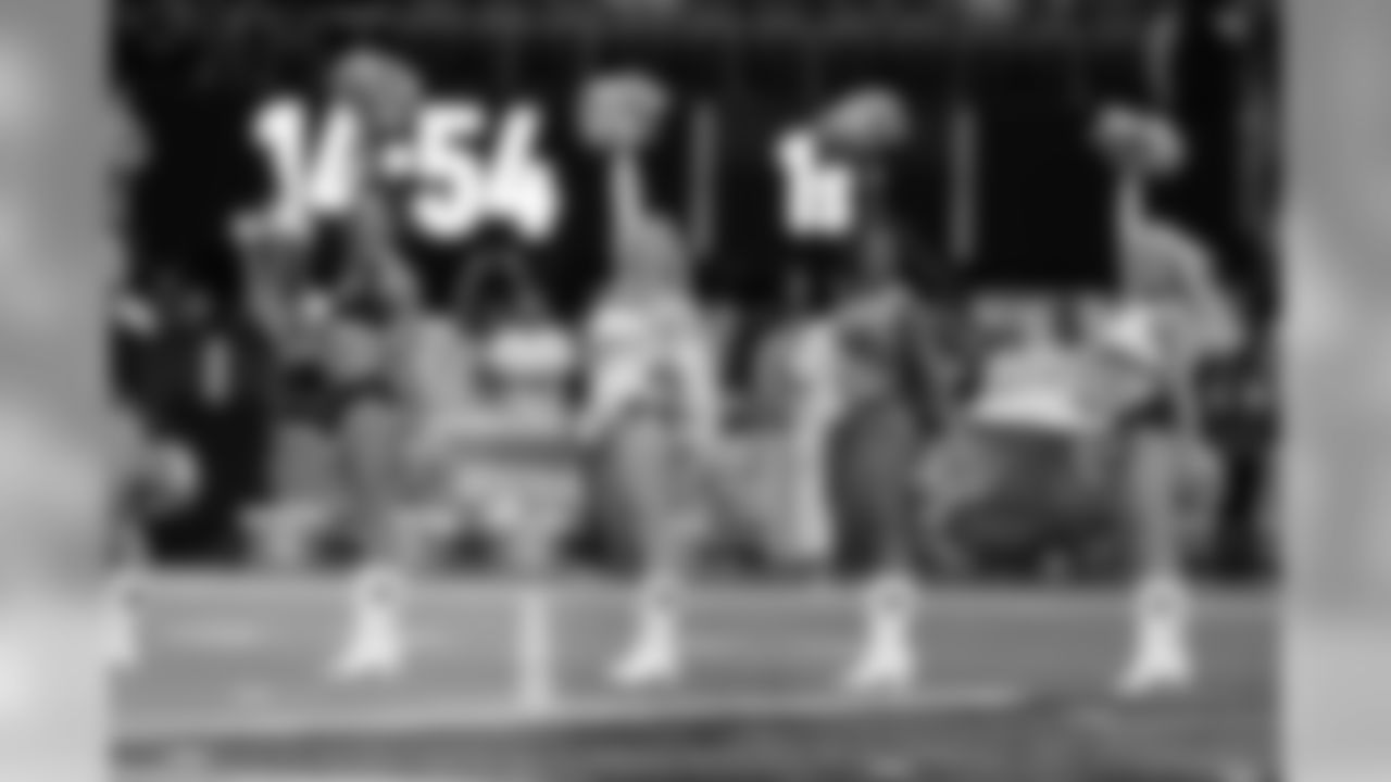 Cheer CINvsATL_AM_09302018_0003