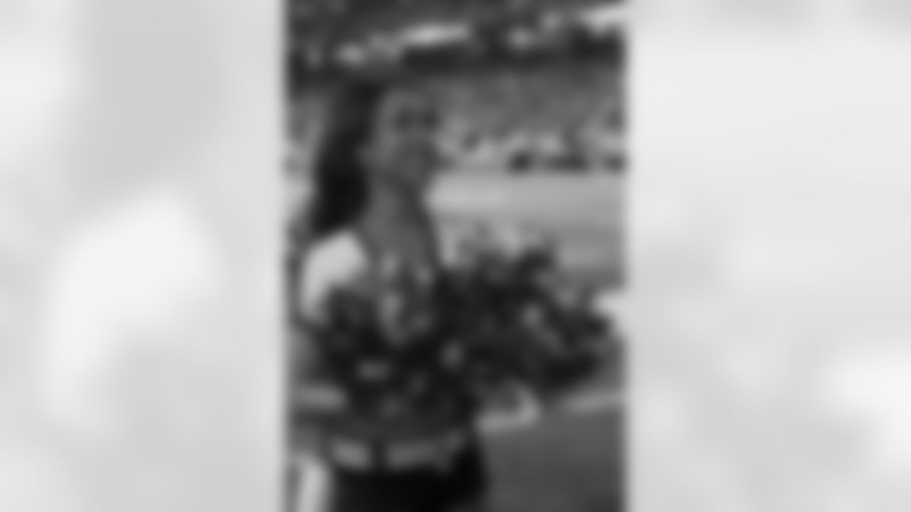 Falcons Cheerleaders 2010
