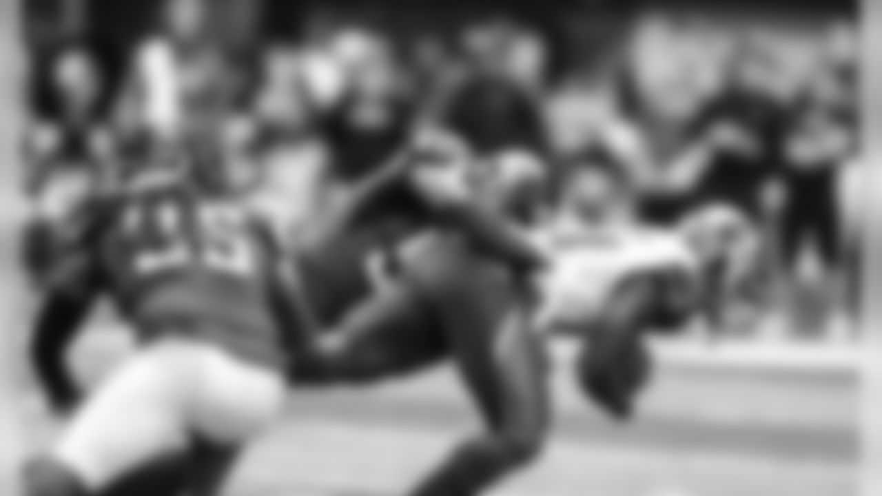 LB Foye Oluokun