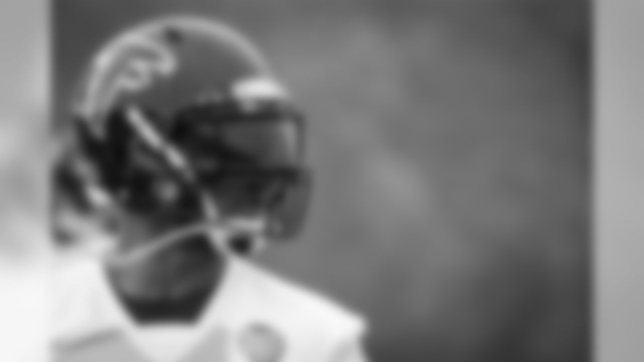 Atlanta Falcons running back Ito Smith #25 looks on during practice. (Photo by Kara Durrette/Atlanta Falcons).