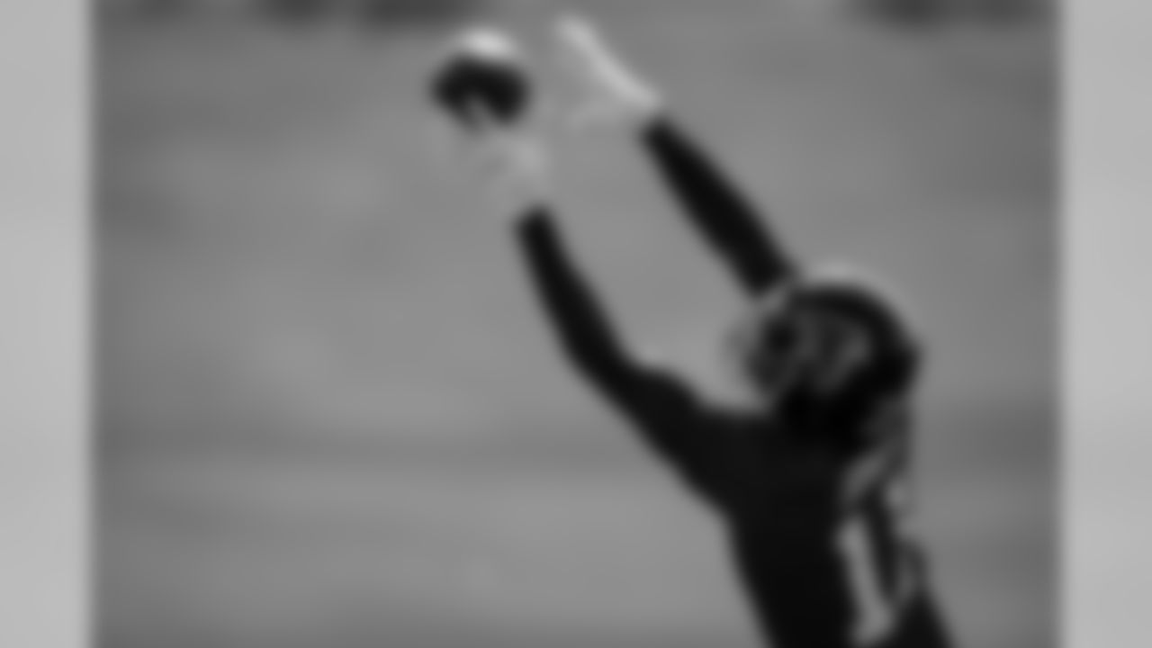 Atlanta Falcons wide receiver Julio Jones #11 makes a catch during the third practice preparing for preseason week two against the New York Jets. (Photo by Kara Durrette/Atlanta Falcons)
