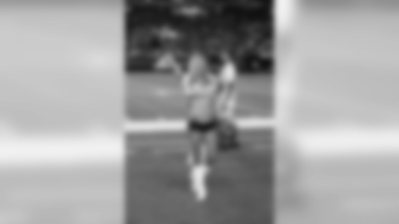 Sabrina C. // 2010 Atlanta Falcons Cheerleaders Game Shots // 2010 // Atlanta -