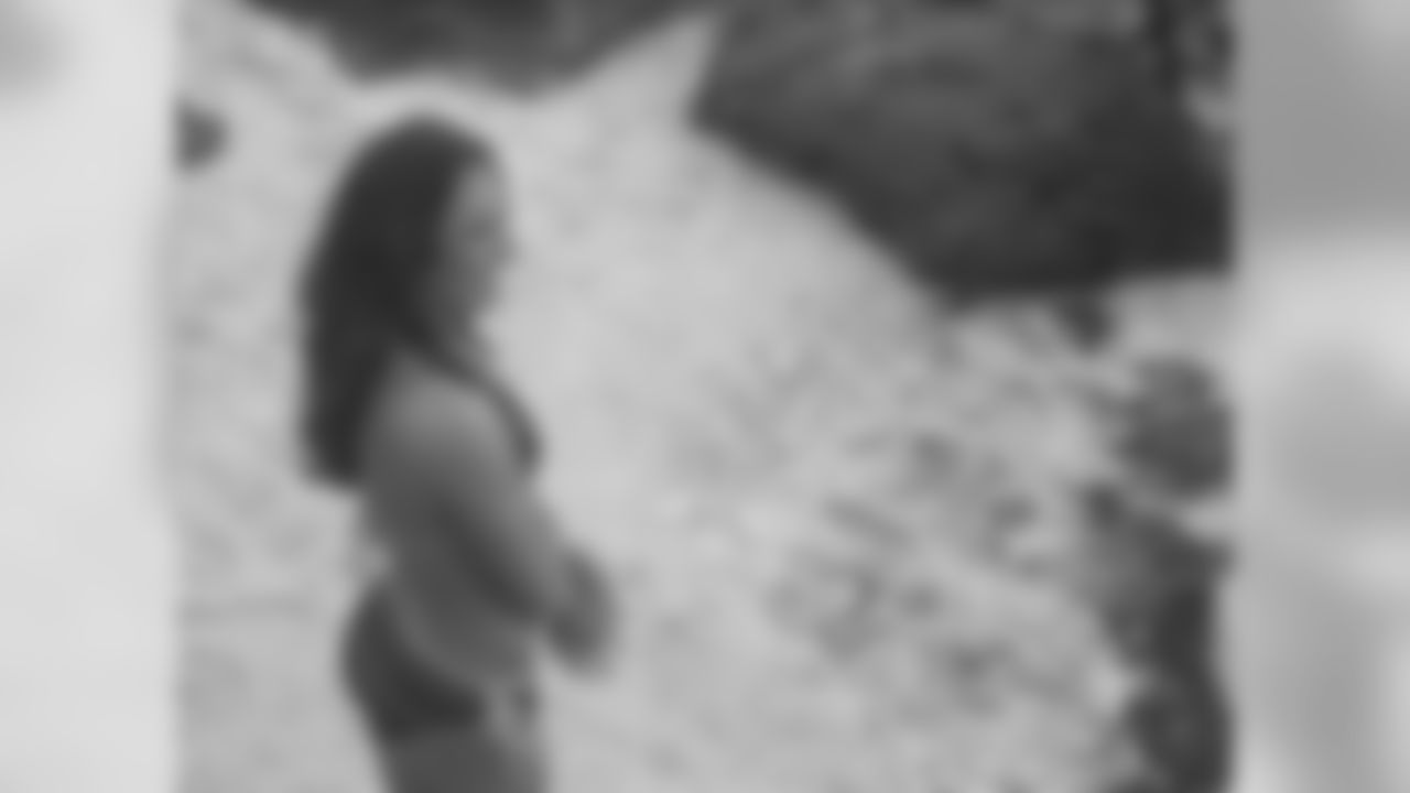 Jennifer T. // 2011 Atlanta Falcons Cheerleaders Swimsuit Calendar Photo Shoot // 2011 // Bermuda -