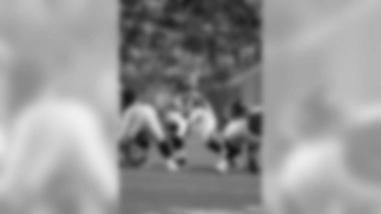 The Falcons and Steelers face off in Pittsburgh during the third preseason game for both teams // Falcons at Steelers - Preseason // Pittsburgh —