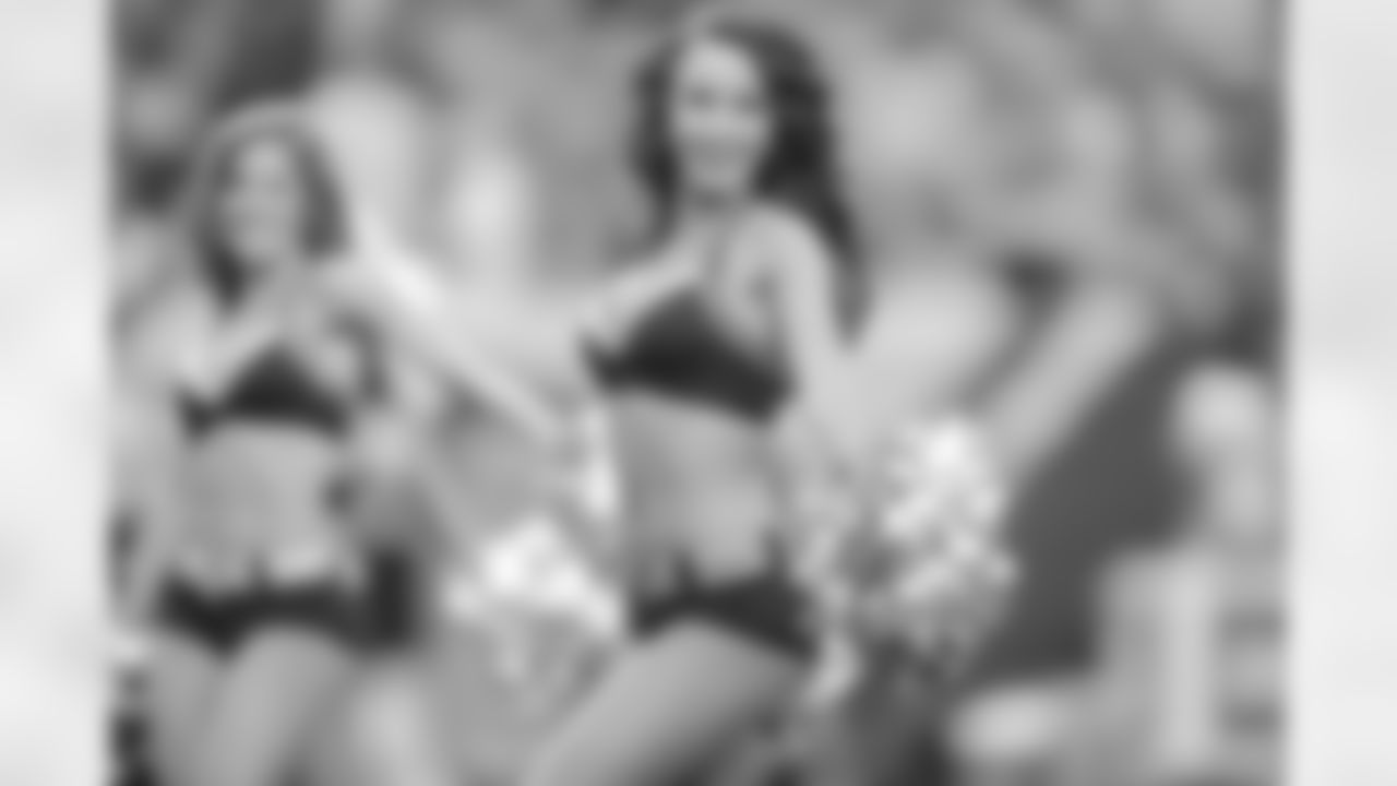 Cheerleader Natalie S.