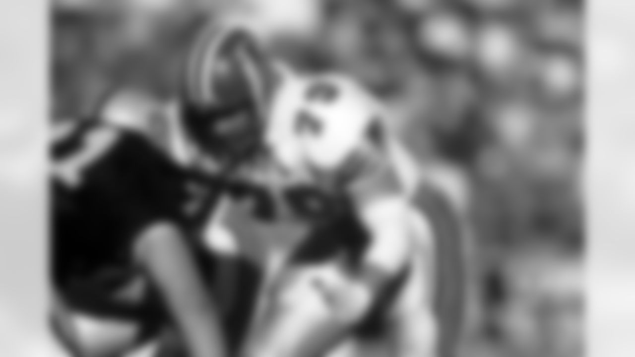 1985: Bill Fralic (79)
