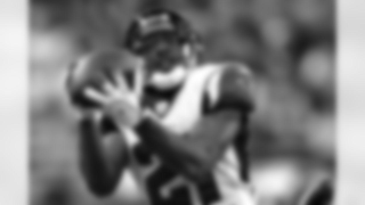 2004: DeAngelo Hall (21)