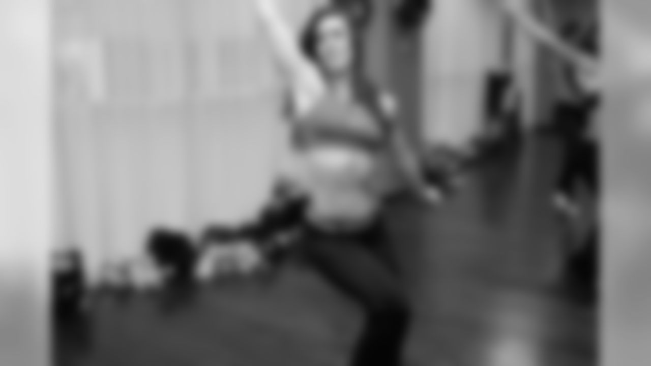 Jennifer T. // Atlanta Falcons Cheerleaders Practice // 7/7/2011 // Atlanta -
