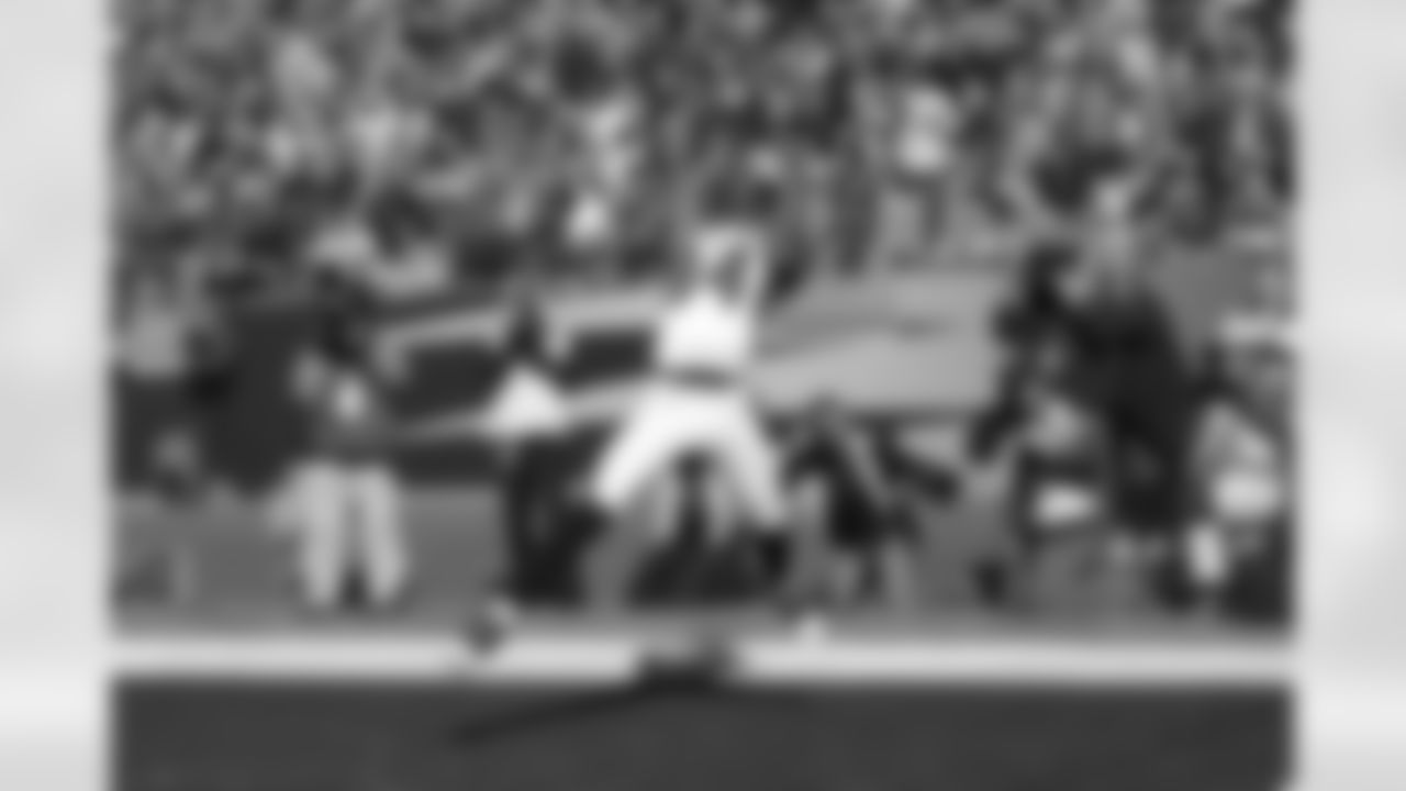 The Falcons visit Bank of America Stadium in Charlotte for their second NFC South game against the Panthers this season // Falcons at Panthers - 2011 // Dec. 11, 2011 // Charlotte -