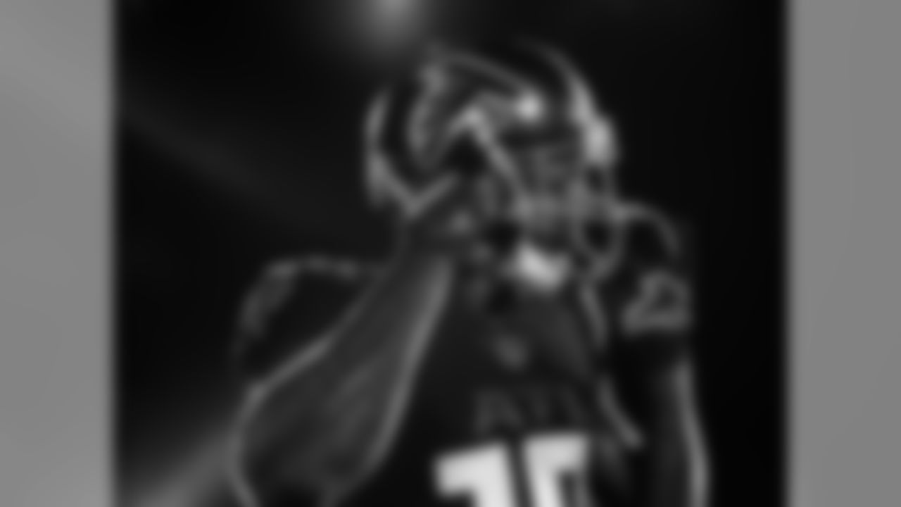 2020_AtlantaFalcons_CalvinRidley_Home_Portrait_3270