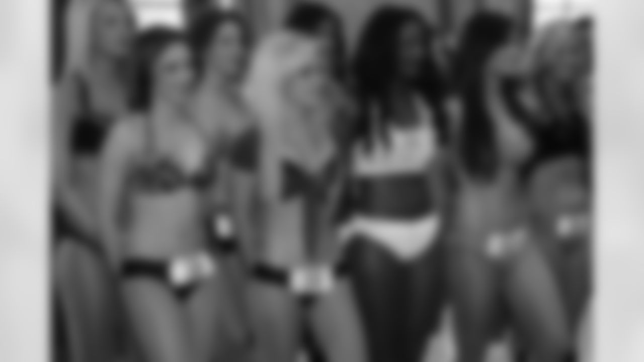 2011 Atlanta Falcons Cheerleader Final Auditions // 3/24/11 // Arthur M. Blank Family Office -