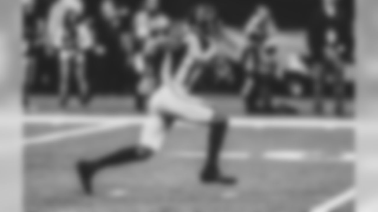 WR Marvin Hall