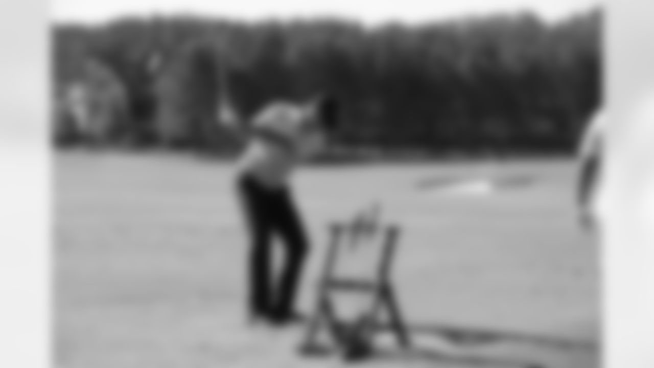 QB Matt Ryan on the driving range