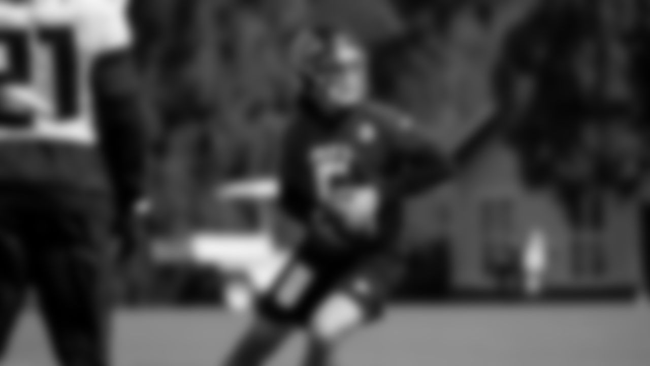 Atlanta Falcons quarterback Kurt Benkert #6 in action during practice at IBM Performance Field. (Photo by Kara Durrette/Atlanta Falcons)