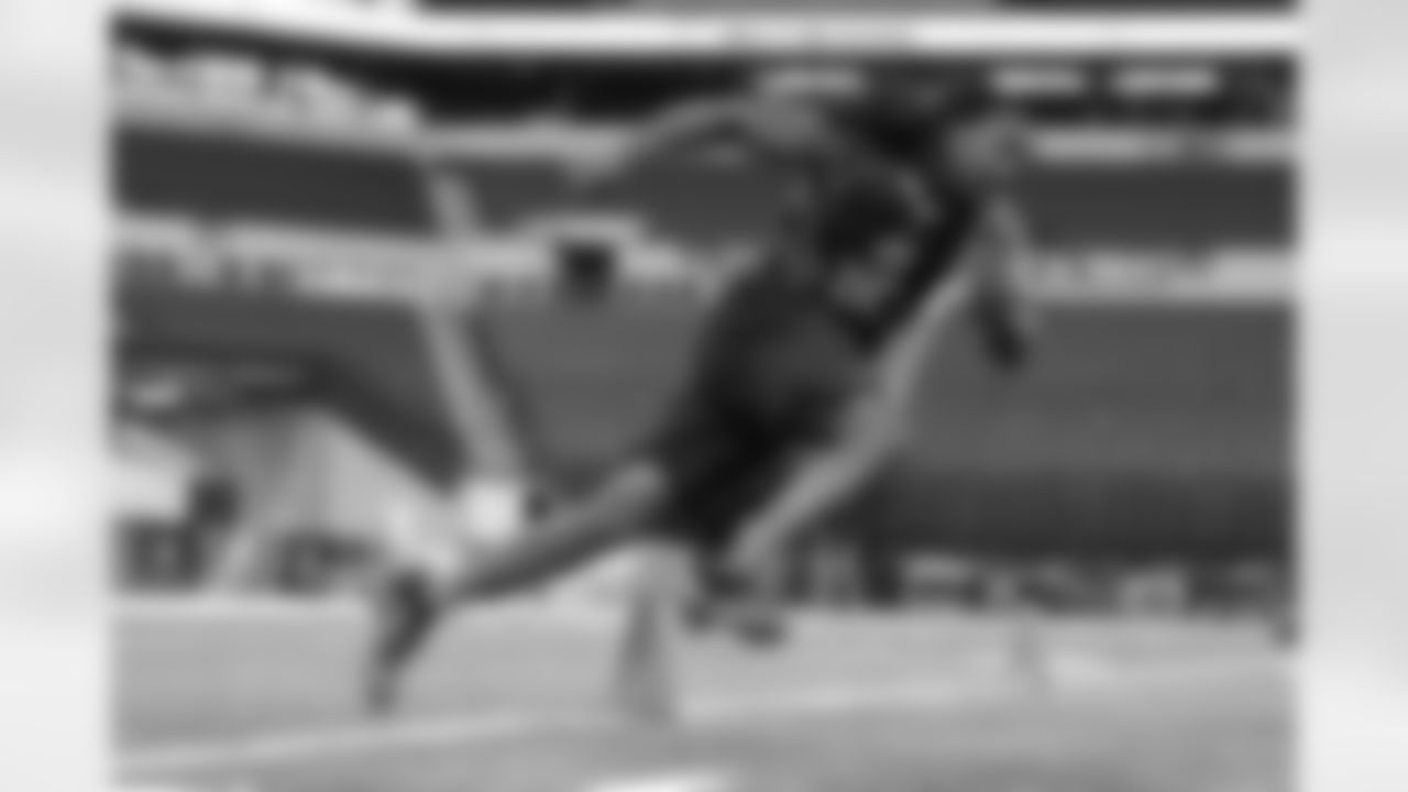 DE Jadeveon Clowney, University of South Carolina